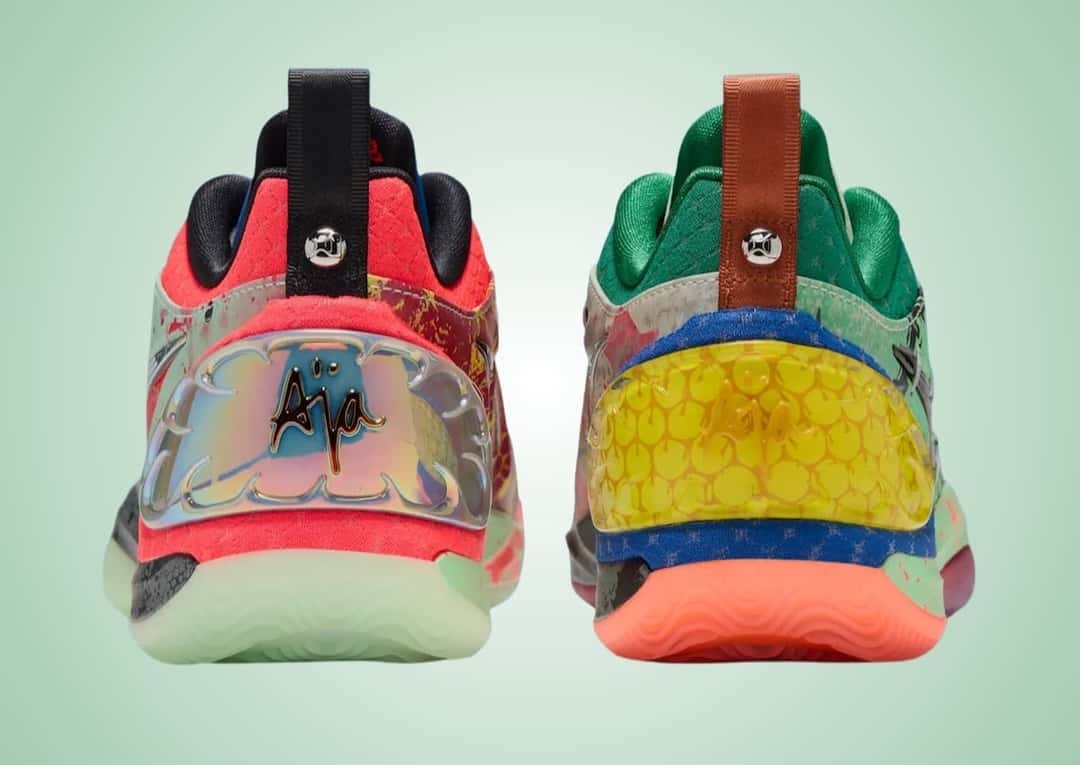 Talones de la Nike A'Two Potion No. 22, uno con el clip plateado y el logo de A'ja y el otro con el panal amarillo