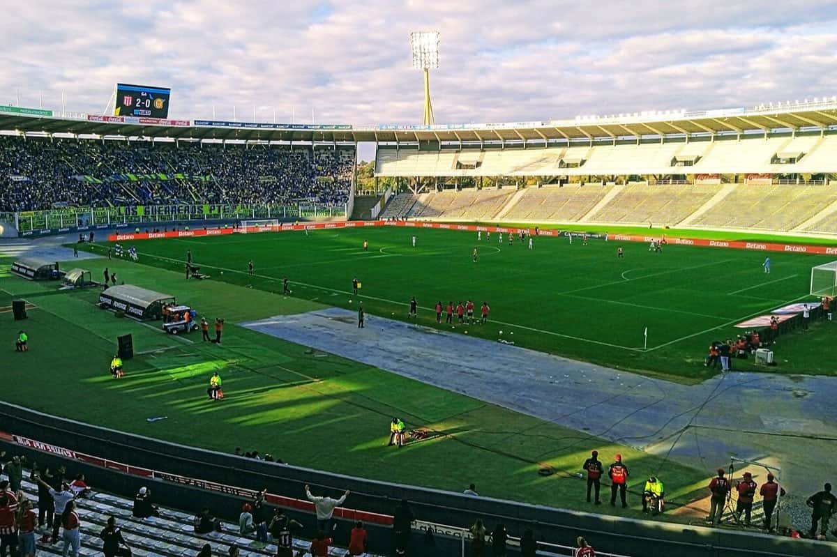 El estadio Mario Alberto Kempes de Córdoba con una de sus cabeceras colmada durante un partido de la Copa Argentina 2026; foto de archivo (foto: Cazadoroculto / Wikimedia Commons, CC BY 4.0)