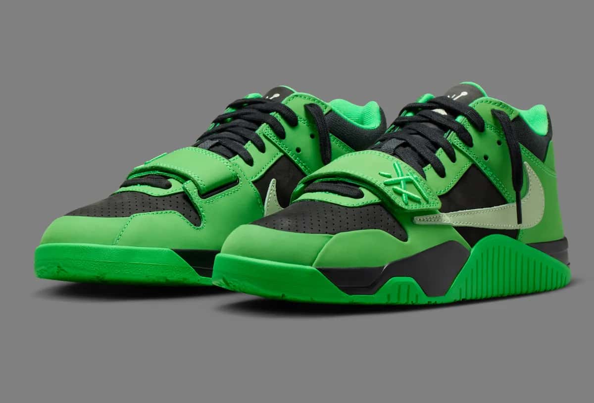 Travis Scott x Jordan Jumpman Jack en colorway Green Spark/Vapor Green/Black