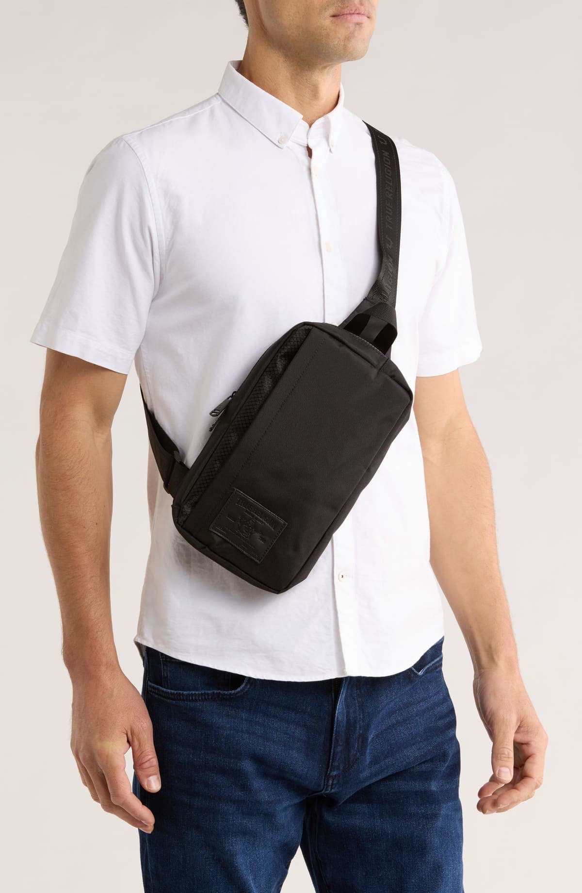 True Religion Porter 2.0 Sling Bag, foto 2
